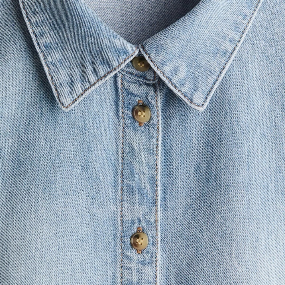 NWT H&M Short Denim Shirt, Women’s Size XSmall, Light Denim Blue - Picture 4 of 9